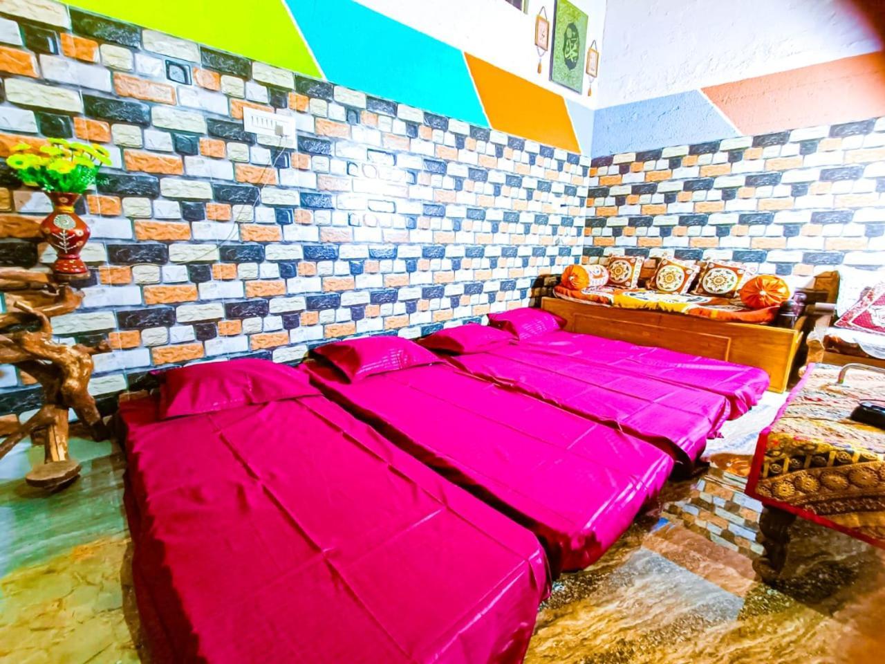 Sahara Family Homestay 迈索尔 外观 照片