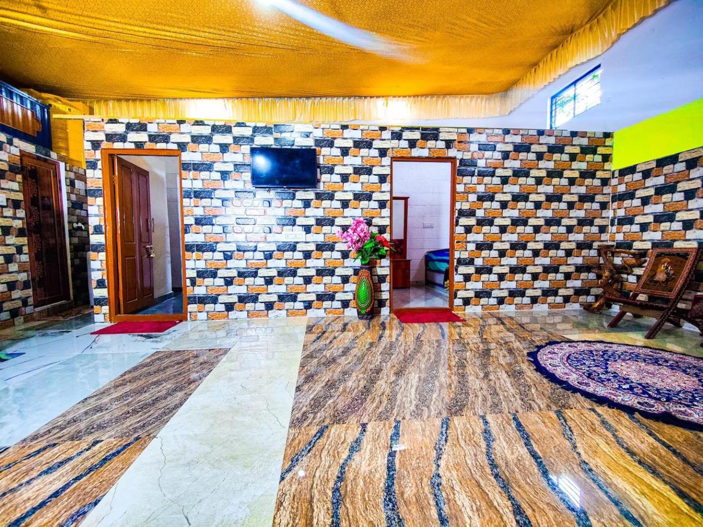 Sahara Family Homestay 迈索尔 外观 照片